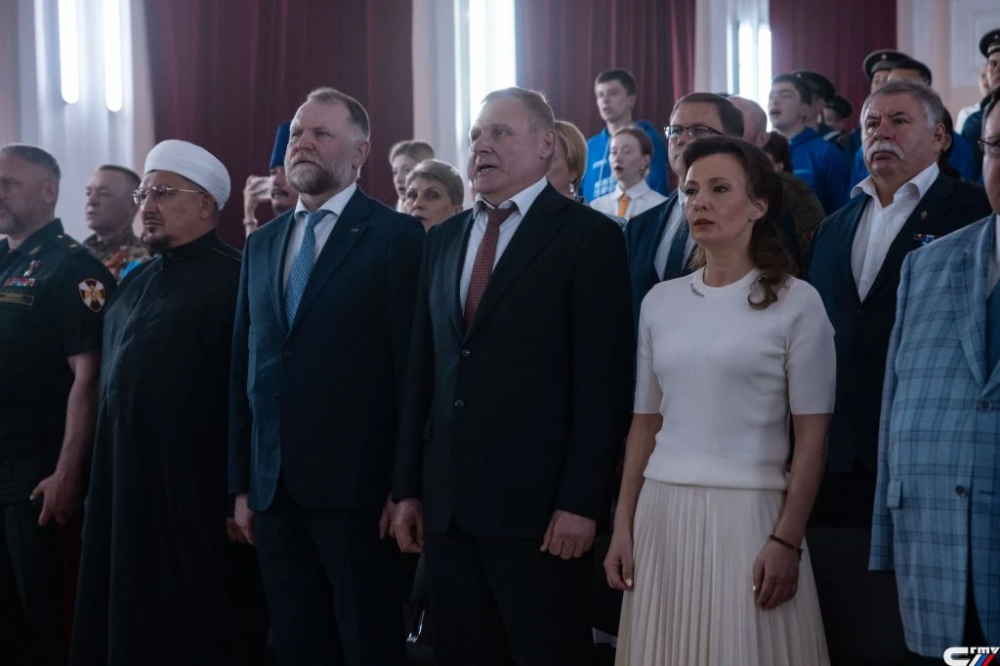 ЦЕРЕМОНИЯ ВРУЧЕНИЯ МЕДАЛЕЙ «ОТЕЦ СОЛДАТА» В САРАТОВЕ ЦЕРЕМОНИЯ ВРУЧЕНИЯ МЕДАЛЕЙ «ОТЕЦ СОЛДАТА» В САРАТОВЕ